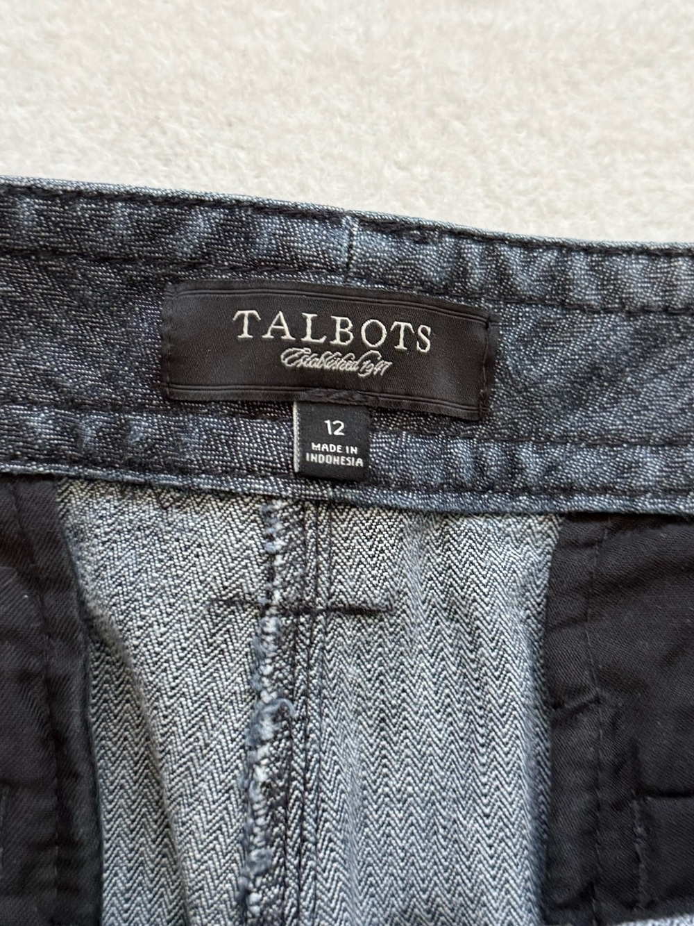 Talbots Signature Flare Trouser Jeans Women’s 12 Dark Wash Stretch Classic - Picture 7 of 9
